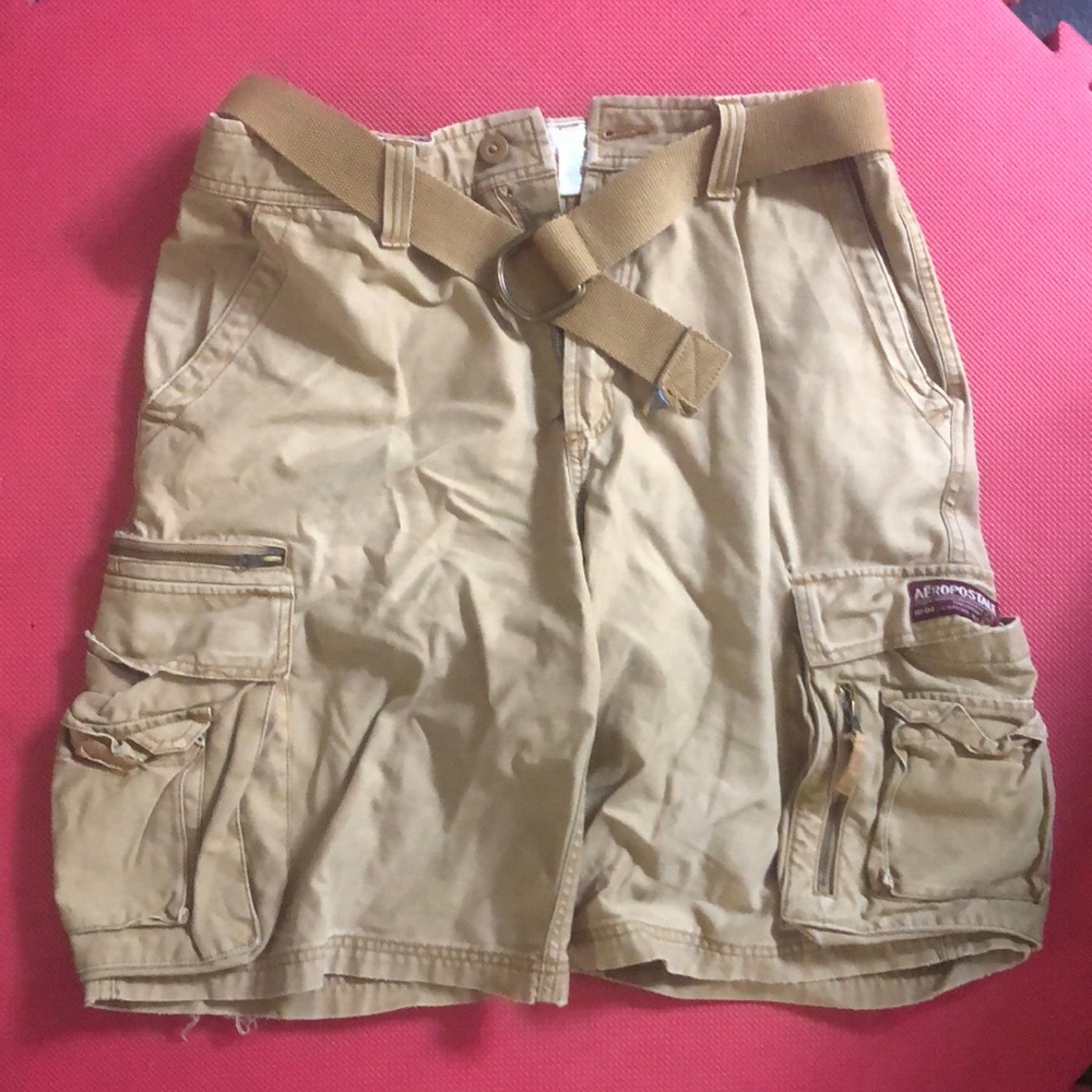 Aeropostale cargo shorts with D belt